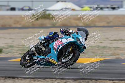 media/Jan-14-2023-SoCal Trackdays (Sat) [[497694156f]]/Turn 4 Set 2 (1030am)/